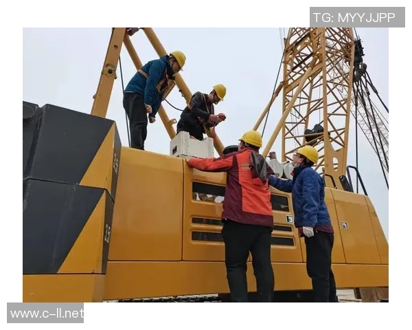 老北京挖掘机实力强劲各赛区解说热议AL战胜CFO晋级八强盛况 老北京挖掘机实力强劲各赛区解说热议AL战胜CFO晋级八强盛况