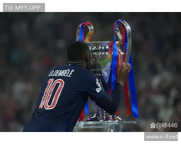 梅西与姆巴佩同样高产为何金球奖差距悬殊背后原因解析 梅西与姆巴佩同样高产为何金球奖差距悬殊背后原因解析